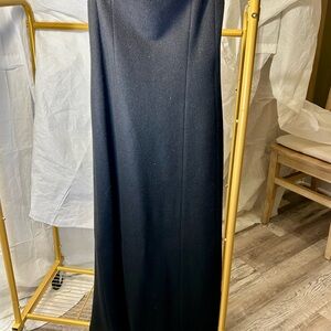 Banana Republic 100% Wool Black Midi Skirt – Size 4
